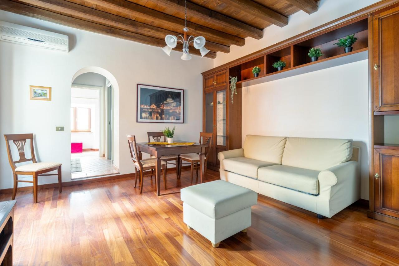Vg Trevi Fountain 5 Stelle Elegant Apartment Рим Экстерьер фото